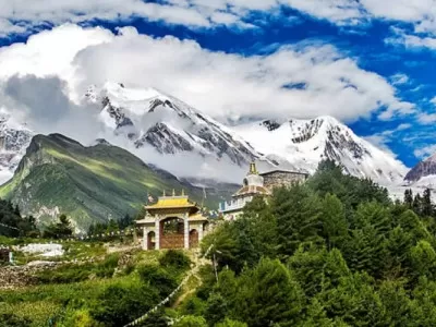 Manaslu Circuit Trek